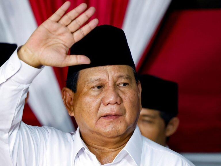 Indonesia’s Prabowo steers strategic middle path amid China, US rivalry | News