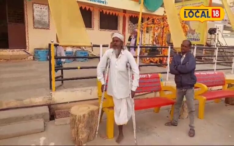 Narmda Parikrama: Amazing Faith! At the age of 60, this man is spinning on one leg! Know the secret of this unique journey…