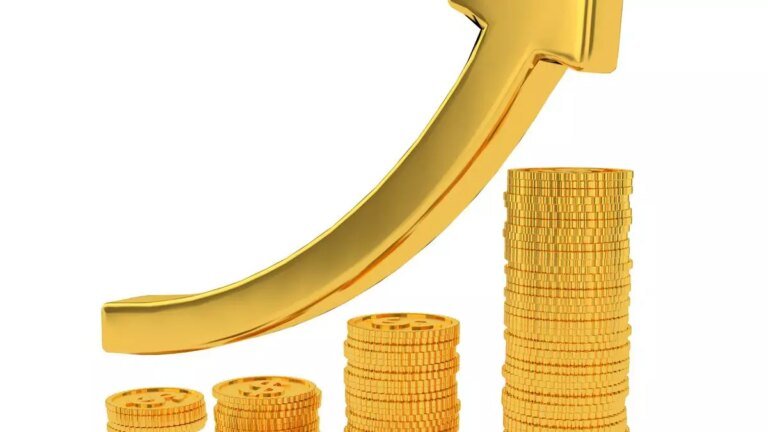 Gold prices climb amid US recession concerns and rate cut bets