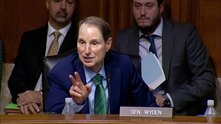 Wyden proposes bill to secure US telecoms after Salt Typhoon hacks