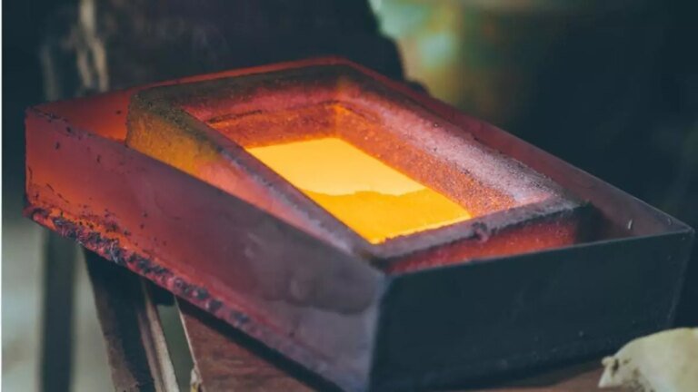 Gold purification: Provide small and medium refineries licenses, says industry association