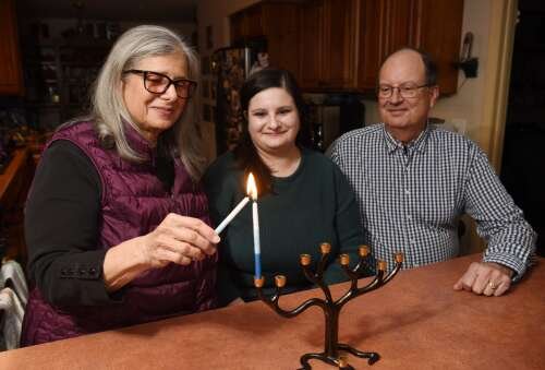 Mixed-faith families celebrating Christmas, Hanukkah on same day