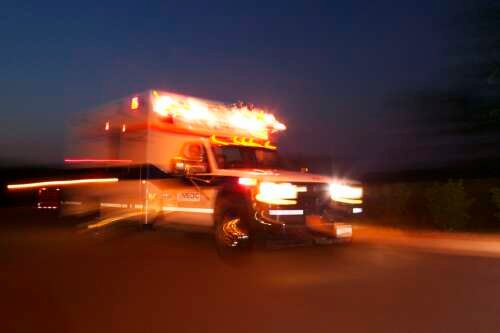 Bicyclist dies after being struck by vehicle in Rolling Meadows