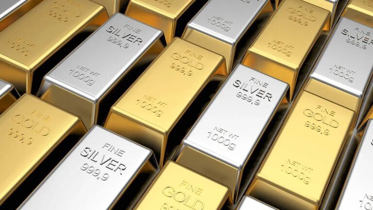 Gold Gains ₹ 171 to ₹ 1,12,800/10 g; silver retreat from record high in futures trade