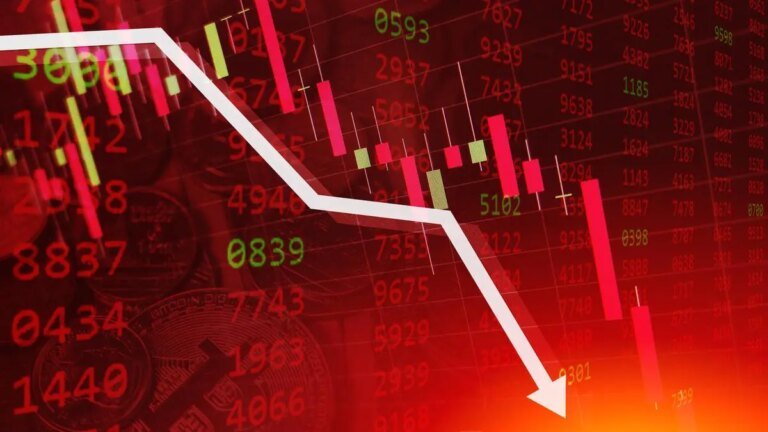 Markets Extend Decline as Auto Stocks Buck Trend Amid Pharma, It Selloff