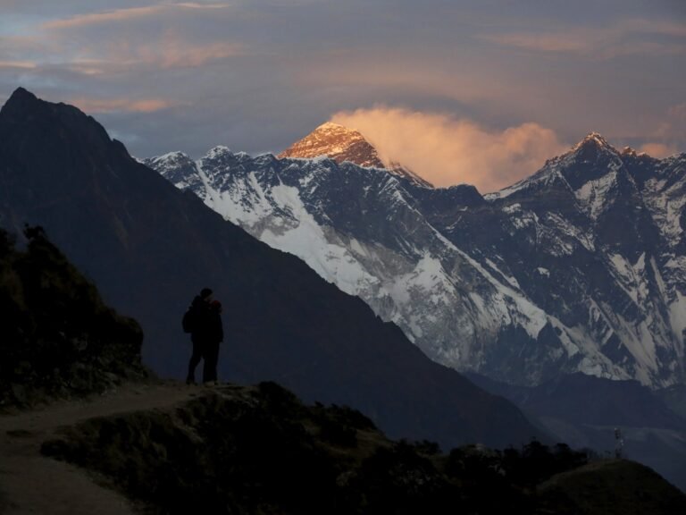 In a first, Polish climber skis down Everest without supplemental oxygen | Mount Everest News