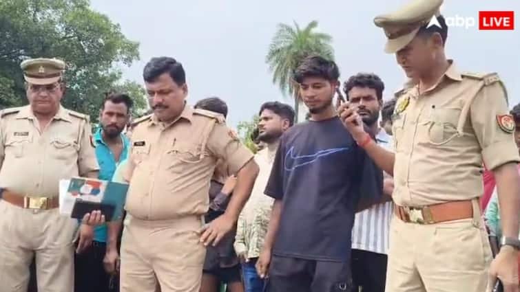 Bahraich News: Boat overturned in the river during bone immersion in Bahraich, three people drowned due to death