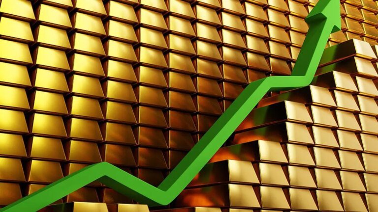 Gold Breaches ₹ 1.11 Lakh/10 G, Silver Scales New Peak in Futures Trade on Bully