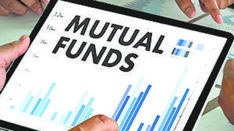 Mutual Fund Investors Bet on Multi Assets to Beat Equity Market Volatily