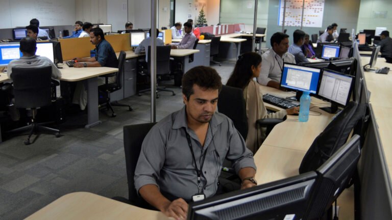 India reacts to Trump’s $100,000 H-1B visa fee | Newsfeed