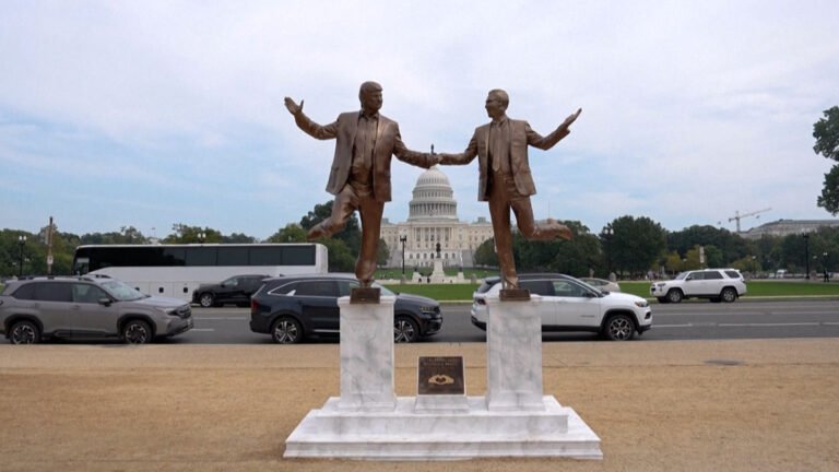 Statue of Donald Trump and Jeffrey Epstein appears in US capital | Newsfeed