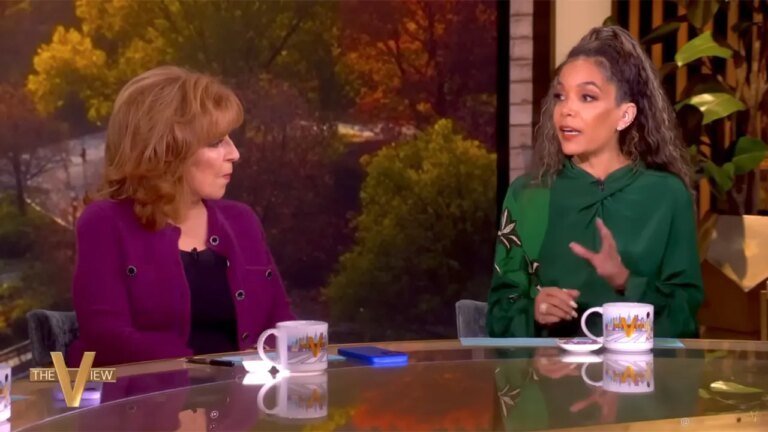 ‘The View’ co-hosts’s silence on Jimmy Kimmel news raises eyebrows ‘The View’ co-hosts’s silence on Jimmy Kimmel news raises eyebrows