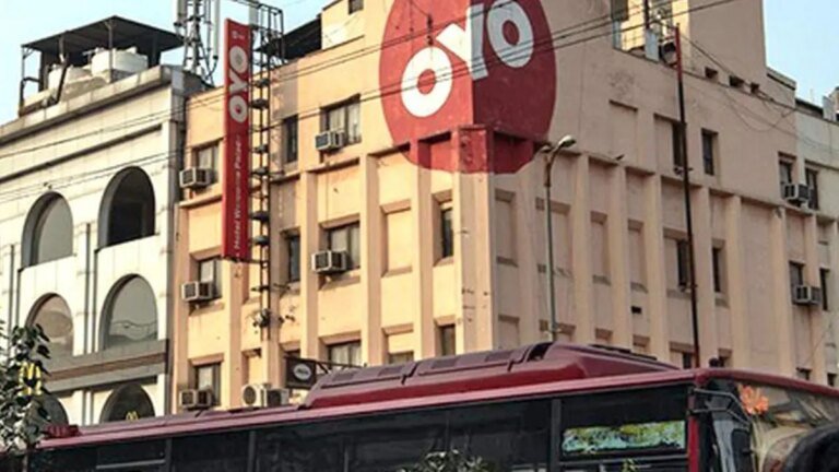 Softbank-Backed Oyo Hotels Plans $ 800 Million IPO in Mumbai, Valued Up to $ 8 Billion