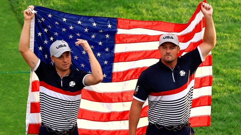 Bryson DeChambeau, Justin Thomas kick off Ryder Cup with American flag display