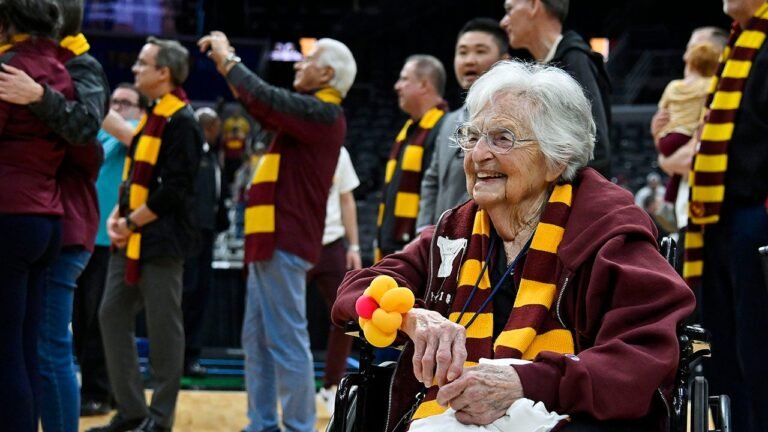 Sister Jean retires as Loyola Chicago basketball team chaplain at 106