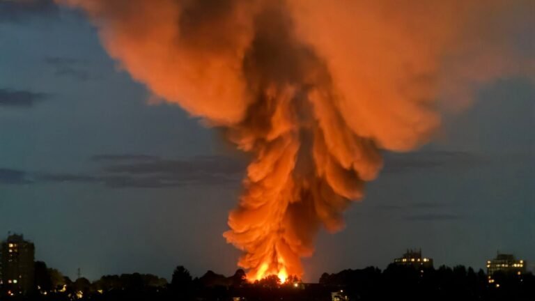 ‘Massive explosion’ at warehouse on Groundwell Industrial Estate in Swindon | UK News