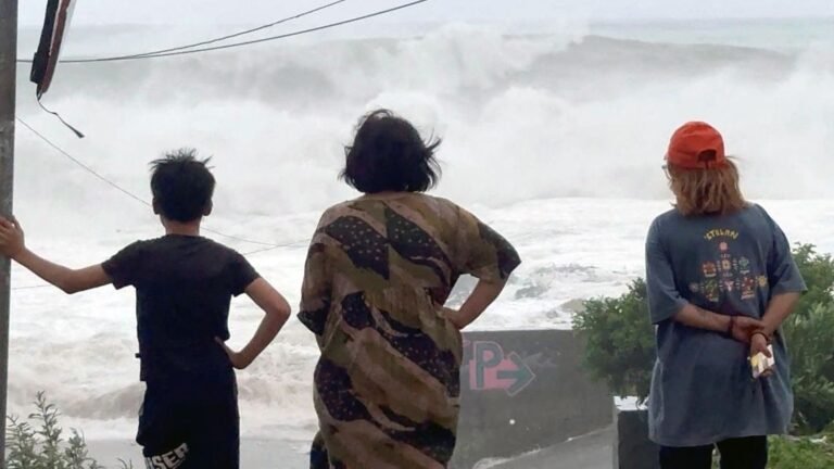 Thousands flee homes as Super Typhoon Ragasa approaches Hong Kong | World News