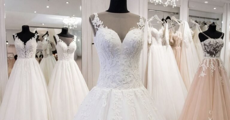 Women secretly entered the shop, stolen bride’s wedding gown, then immediately got nine or eleven!