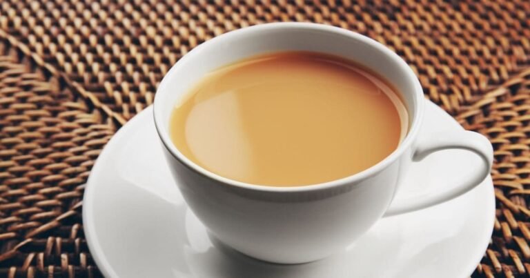 Used to drink 20 cups of tea every day, I used to put 4-4 teaspoons of sugar, the woman again did such impossible work, people were shocked!