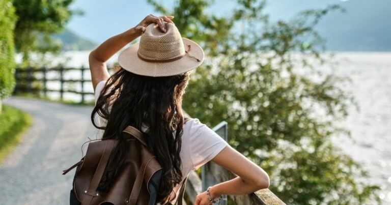 The girl who went abroad on a solo trip, the son of the hotel owner reached the pick up, fell in love, then …