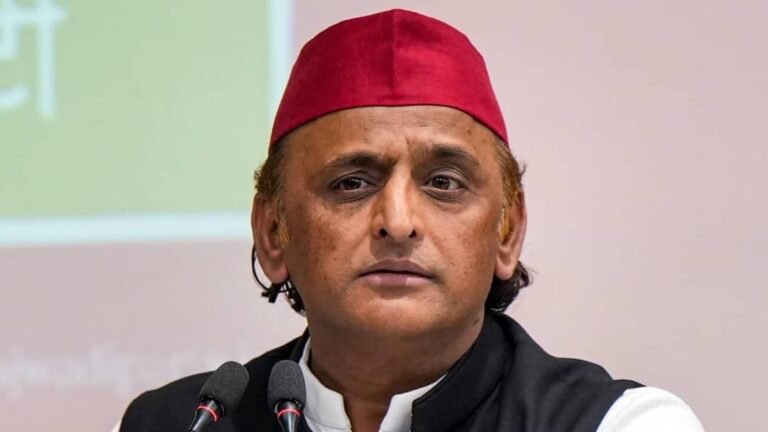 ‘Deputy CM is conspiring to implicate Shankaracharya’, Akhilesh Yadav cornered BJP