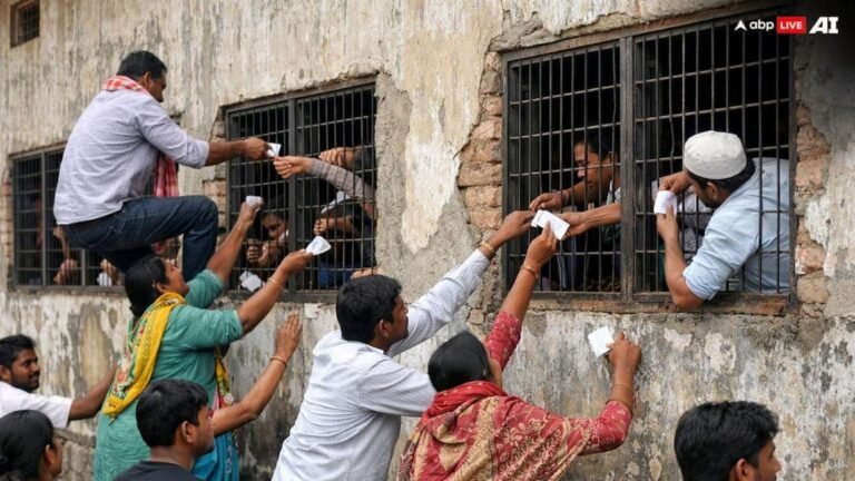 Big revelation of cheating in Maharashtra Board Exam! It is the parents of the students who are cheating in Beed.