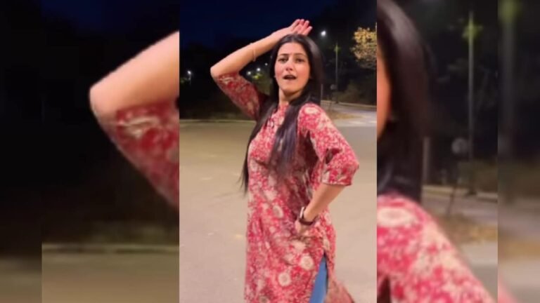 Didi danced wildly on ‘Odhaniya Ae Gori’ in the light of street light, the moves set her on fire!