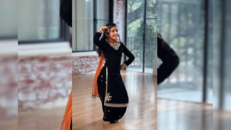 A little girl in a black suit did an amazing dance on the song ‘Saj Dhaj Ke’, you will feel heartbroken after seeing her expression.