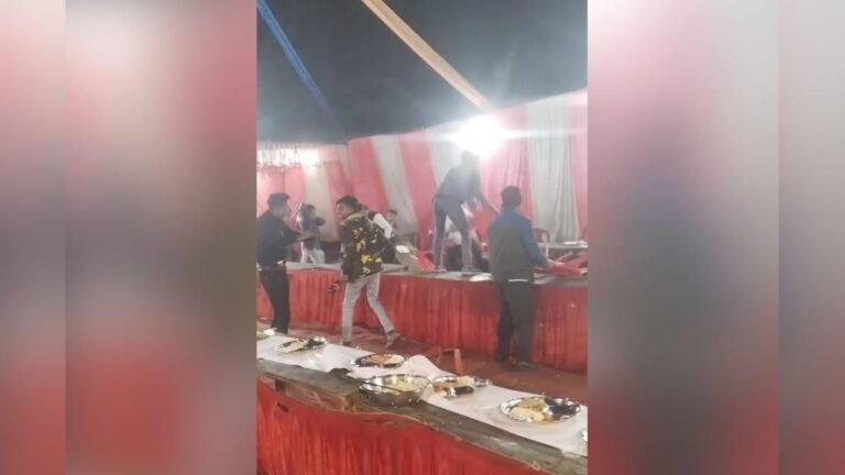 People started hitting each other by kicking, punching and throwing chairs at the party, video went viral