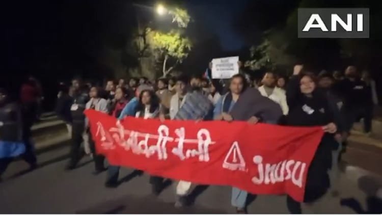 Jnu: Students take out warning procession to protest against expulsion, administration strict; Deadline to vacate hostel ends today – Jnu Students Take Out A Protest March Against Expulsion