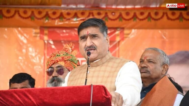 Aligarh: MP Satish Gautam’s words deteriorated on the encroachment of Rajwaha, told the officer – ‘Not even a single Mullah…’