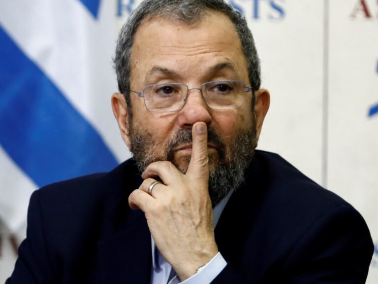 Epstein files reveal web of relationships among rich and powerful | Politics