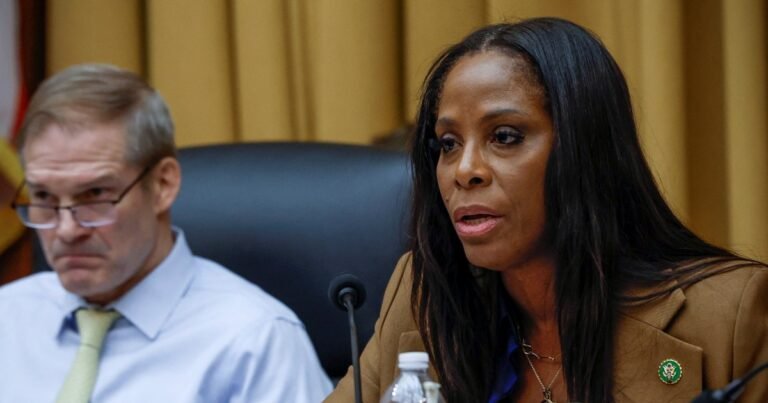 Epstein’s help sought in bid to meet Chuck Schumer, files reveal | Business and Economy News