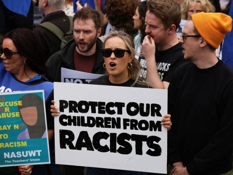 Mosques attacked, children racially abused as hard right rises in UK | Racism News