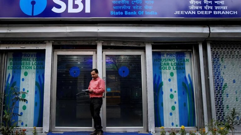 SBI shares surge 6.7% on strong Q3 results, should you buy?