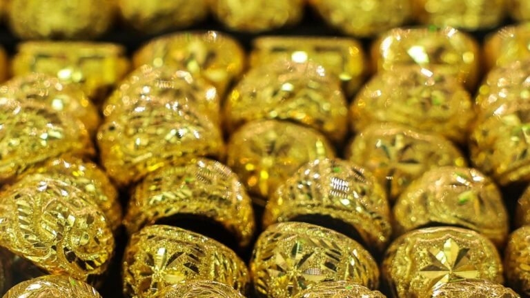 Gold rate today Feb 4 : Gold rates up in Mumbai, Delhi, Chennai, Kolkata, Ahmedabad & Bengaluru