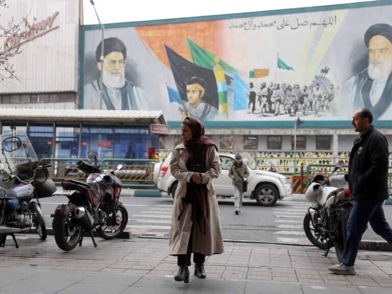 Iran arrests prominent reformist politicians, cites links to US, Israel | News