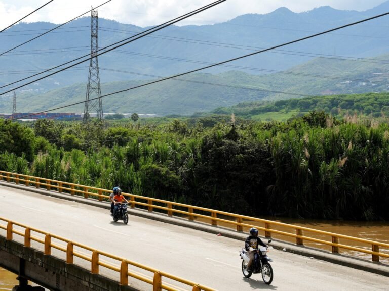 Ecuador hikes tariffs on Colombian imports to 50 percent starting March 1 | Trade War News