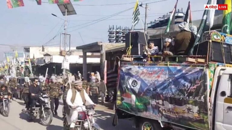 Shahbaz government exposed… Open road show of Jaish terrorists in Pakistan, provocative slogans against India