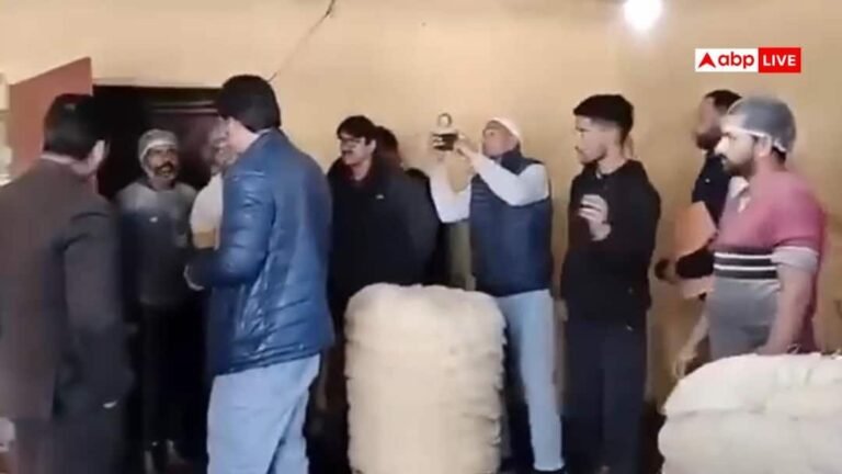 Playing with health during Ramadan, dough was being kneaded with feet, food department took major action