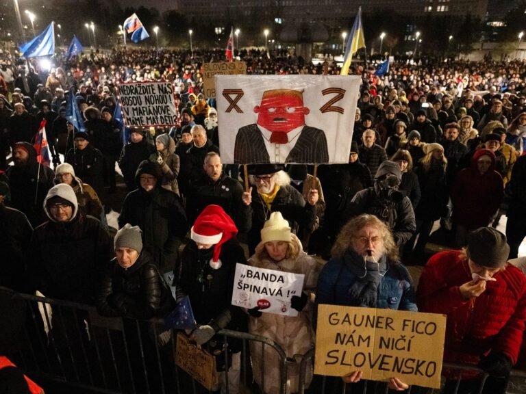 Anticorruption efforts declining in democracies around the world: Watchdog | Corruption News