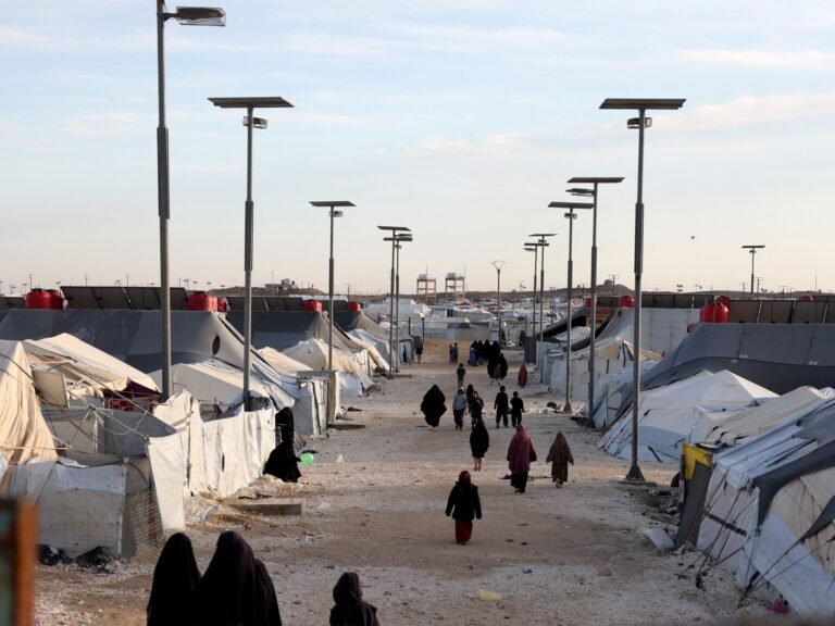 Syria moves out last residents of ISIL-linked desert camp | ISIL/ISIS News