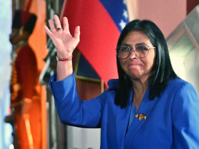 Venezuela receives more than 1,500 amnesty requests under new law | Politics News