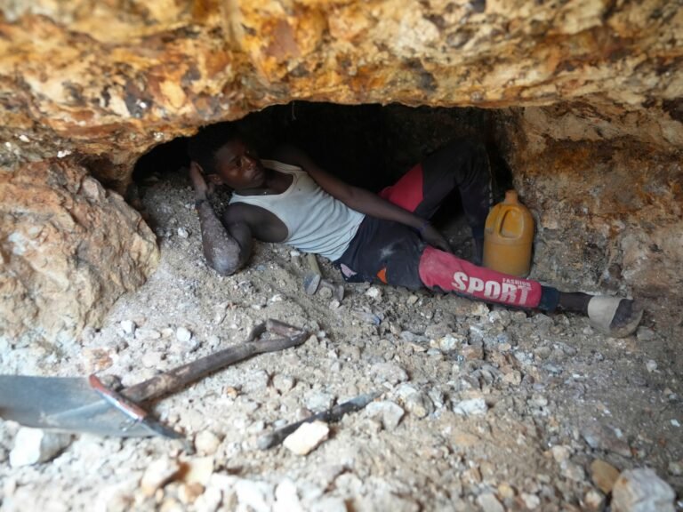 At least 37 killed in Nigeria mine carbon monoxide poisoning: Reports | Mining News