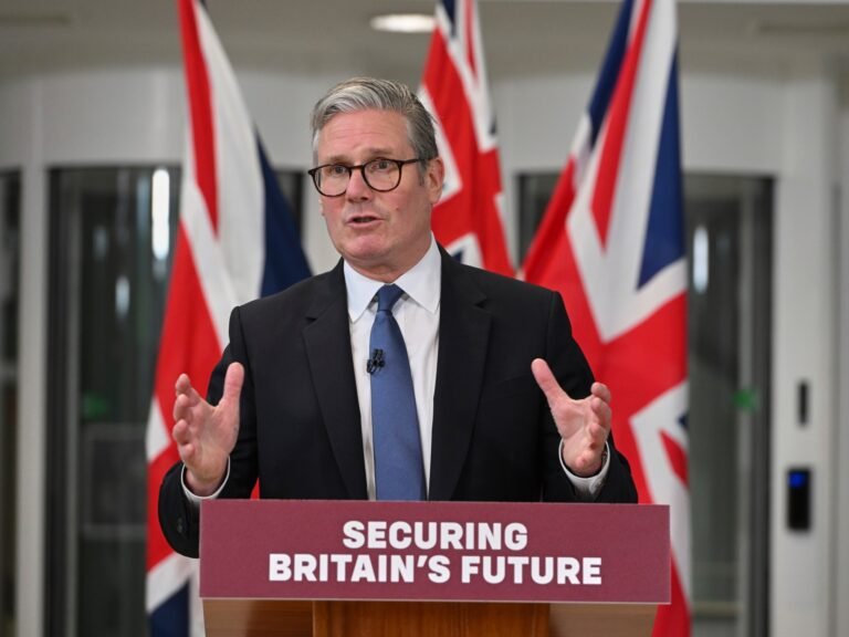 The UK’s shrinking centre is Keir Starmer’s real crisis | Opinions