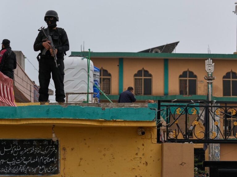 Deadly Islamabad bombing sharpens focus on cross-border attacks in Pakistan | Armed Groups News