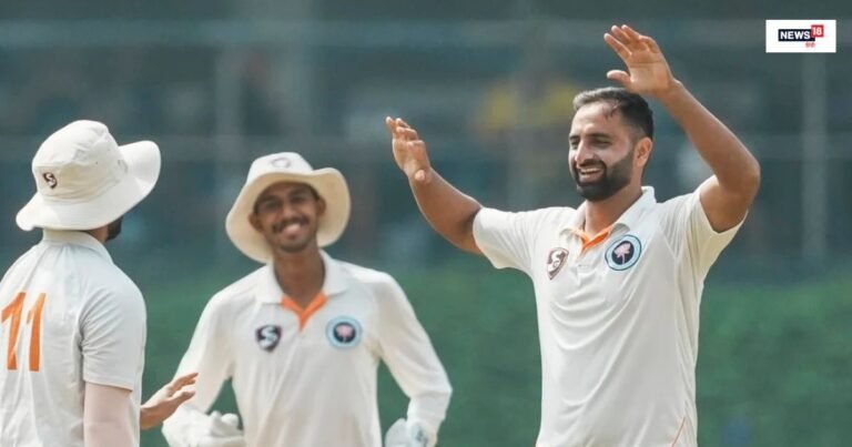 Auqib Nabi take 12 wickets in Ranji Trophy match against Madhya Pradesh: Jammu and Kashmir fast bowler Aaqib Nabi has created a sensation with his powerful bowling. Aaqib has taken a total of 12 wickets including both innings in the match against Madhya Pradesh.