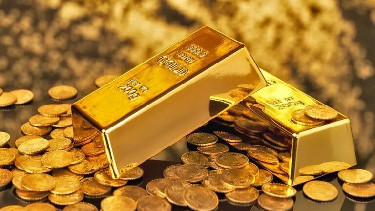 US-EU Greenland spat lifts gold to a new high; silver firm near $95/oz