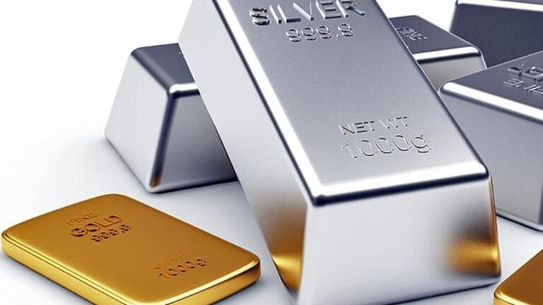 Gold, silver and platinum extend record‑setting rally