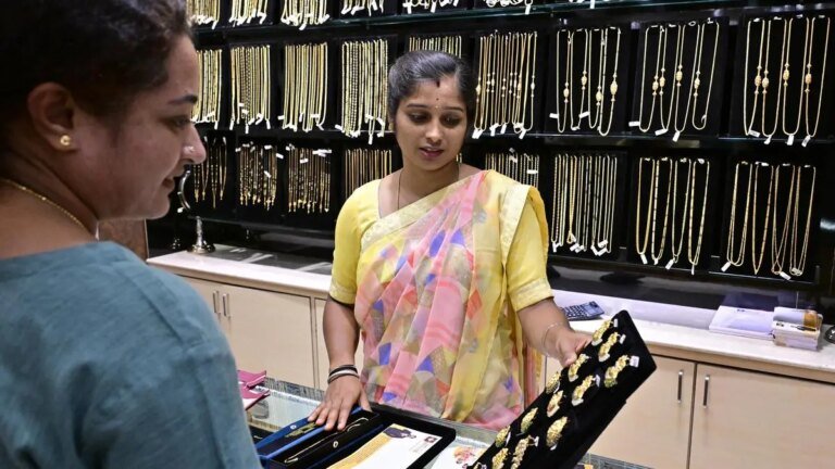 Indian jewelers stop taking advance orders as gold, silver turn volatile
